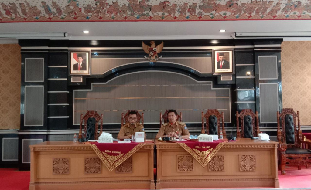 Laporan Ka.Si dan Ka.Ur Dalam Rapat Rutin Desa Dalung